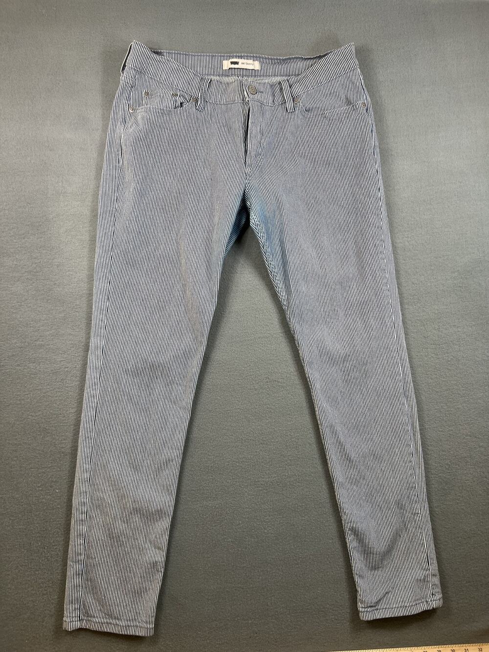 Levi's Women's 524 Too Superlow Jean Size 13M 31x32 Blue White Striped Y2K Style